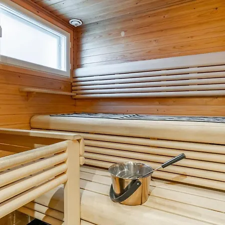 아파트 Arctic Quiet Own Yard, Sauna, Car 로바니에미